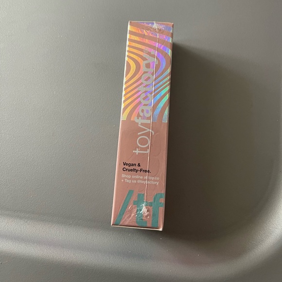 New Calabasas Glaze
From our Smart Gloss™ Collection. - Picture 4 of 7